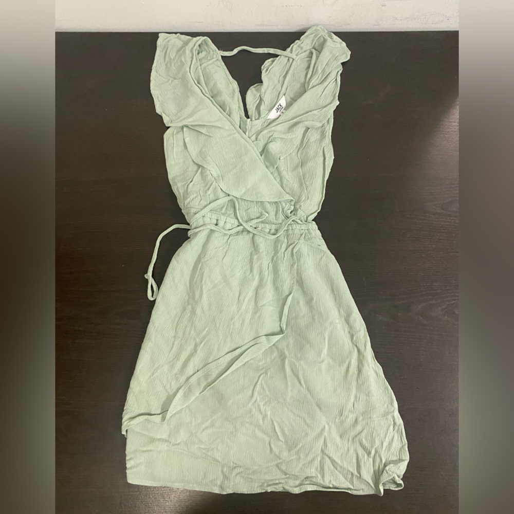 Women’s soft green Jack, V-neck dress, size small.